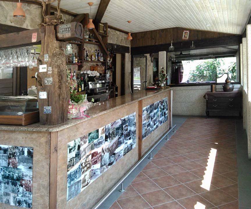 Os Foxos, restaurante y tapería en Salvaterra